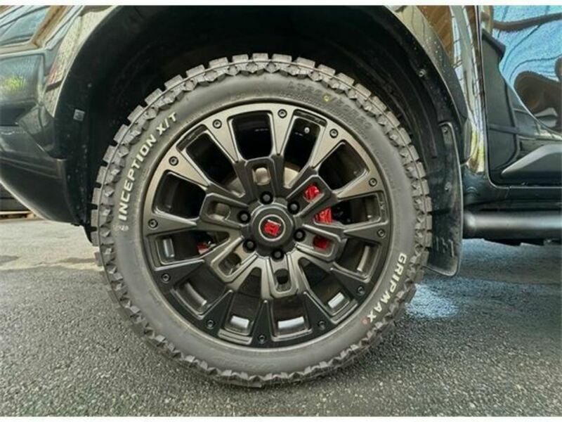 HILUX