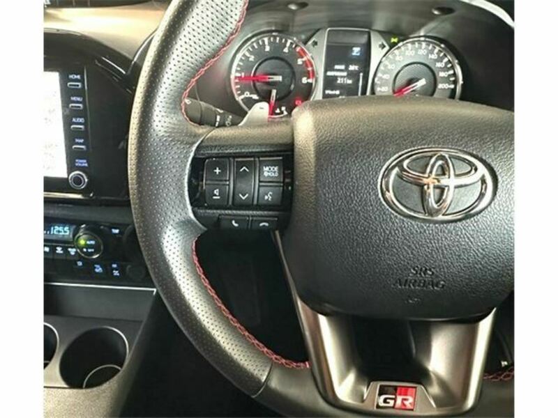 HILUX