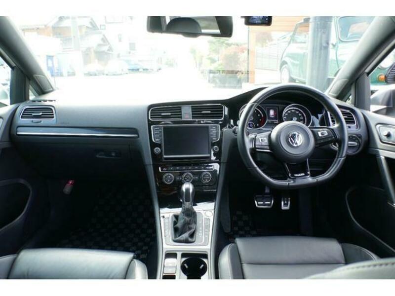 GOLF R