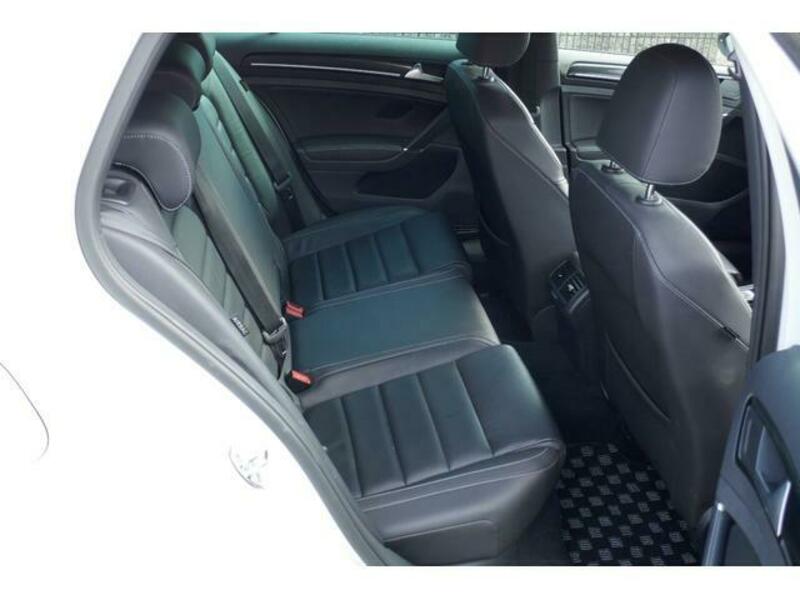 GOLF R