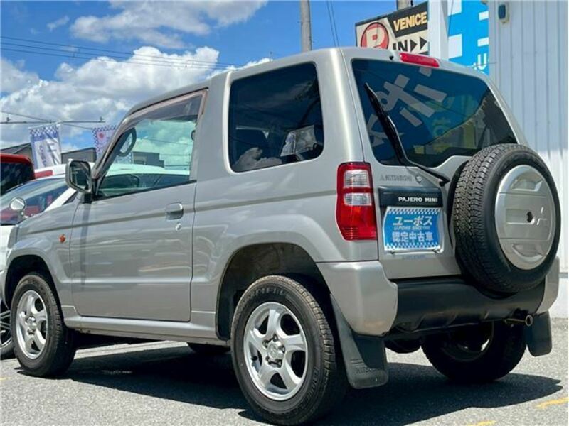 PAJERO MINI