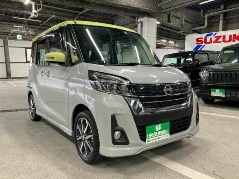 NISSAN DAYZ ROOX