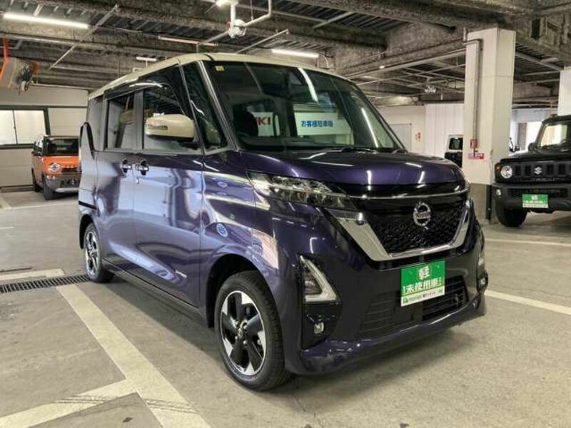 NISSAN ROOX
