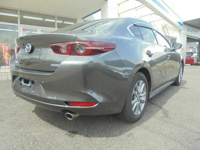 MAZDA3