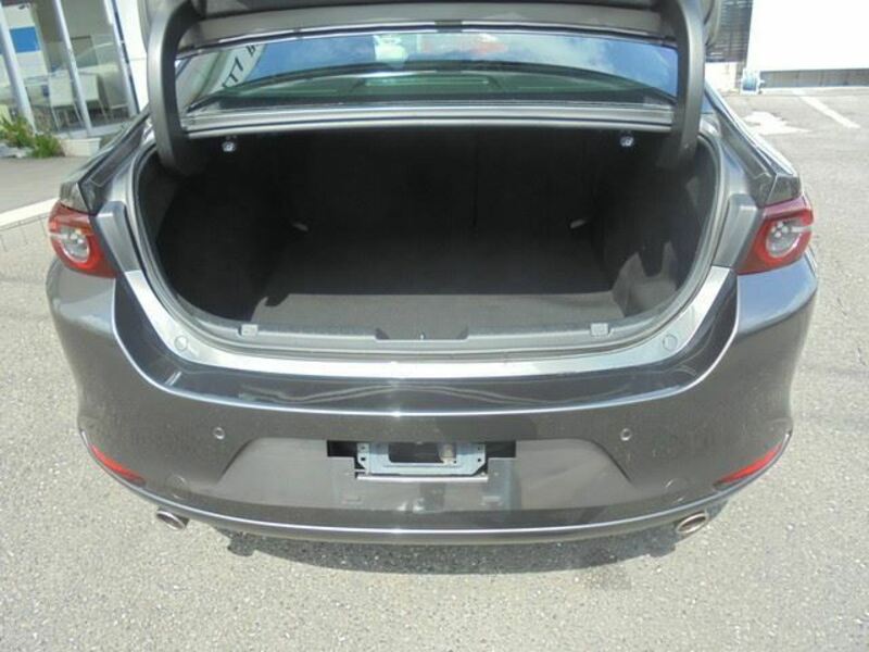 MAZDA3