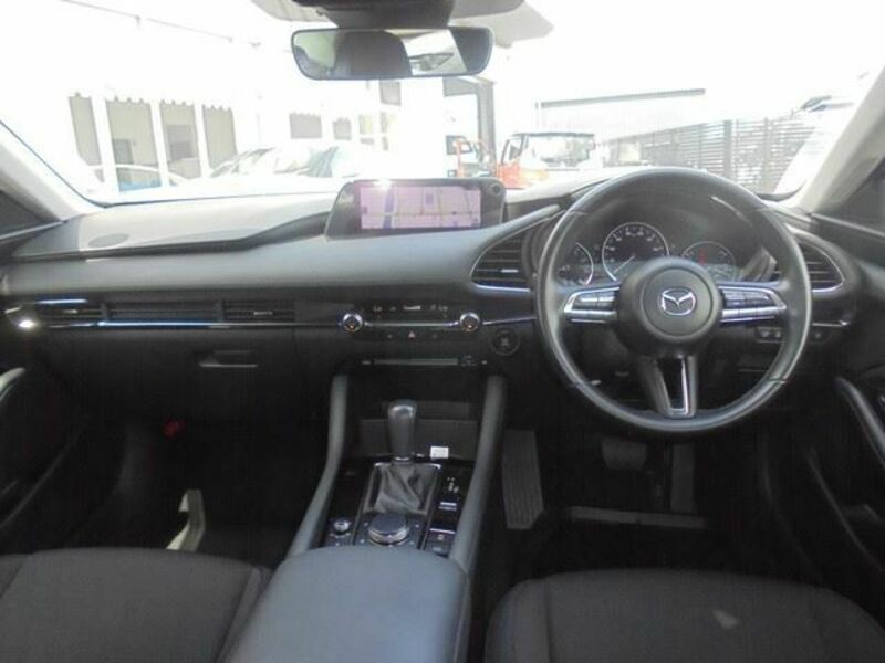 MAZDA3