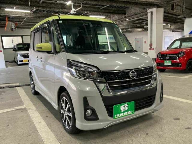 NISSAN DAYZ ROOX