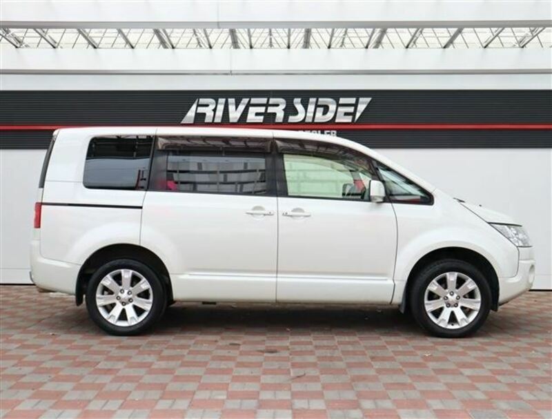 DELICA D5