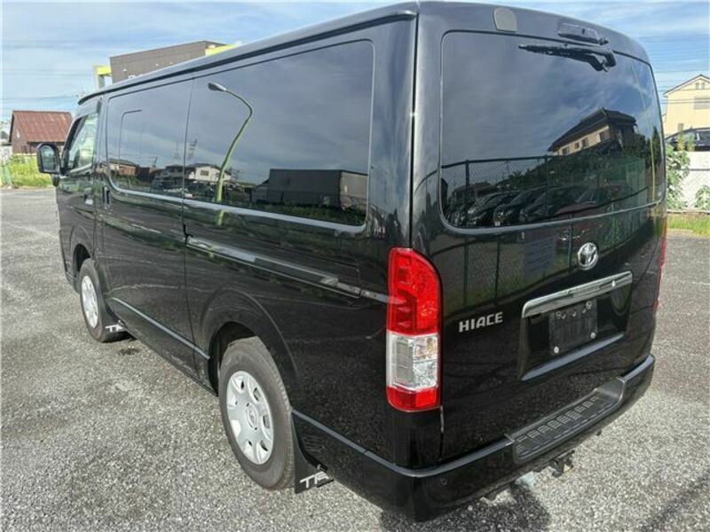 HIACE VAN