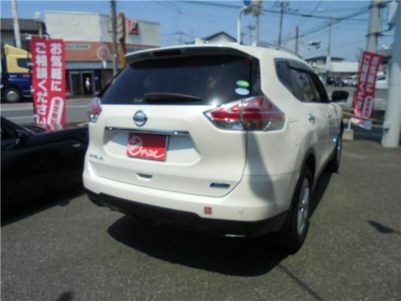 X-TRAIL