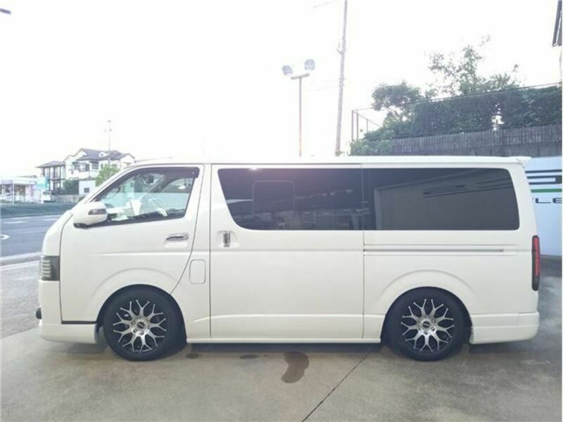 HIACE
