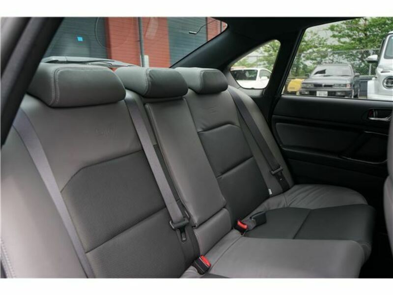 LEGACY B4