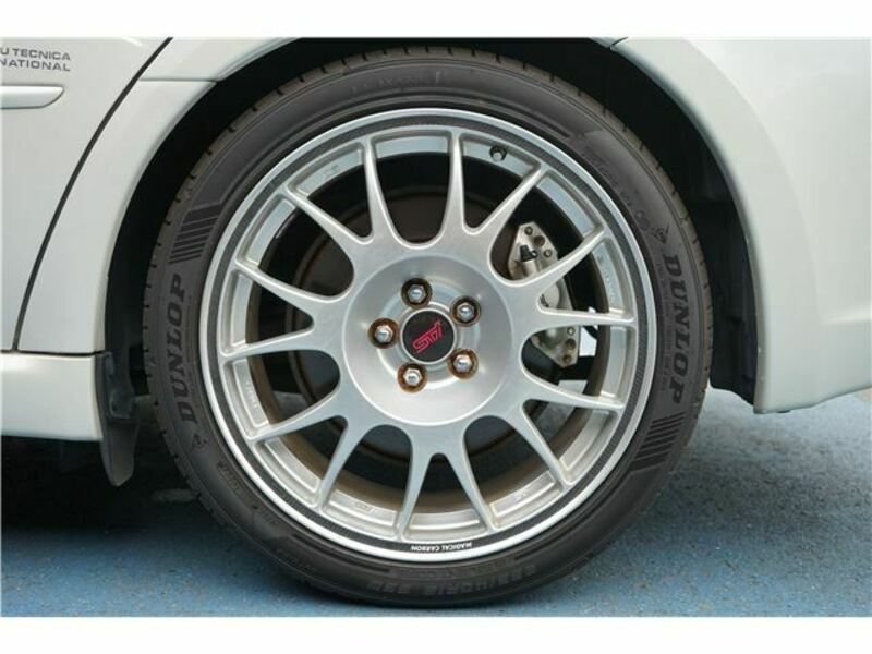 LEGACY B4