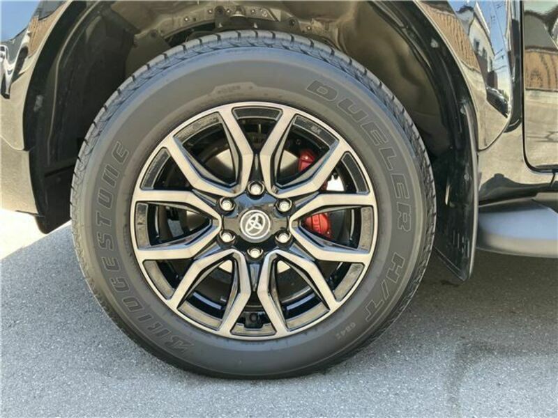 HILUX