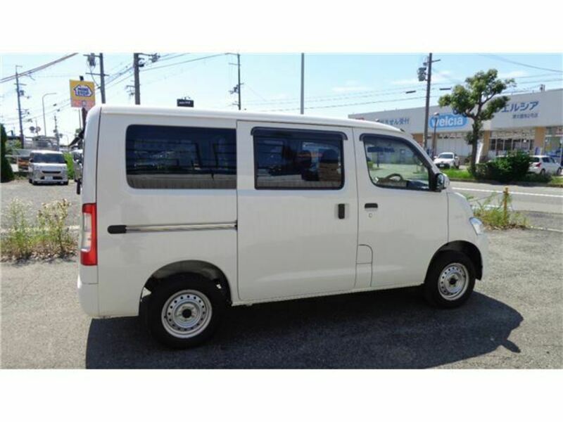 BONGO VAN