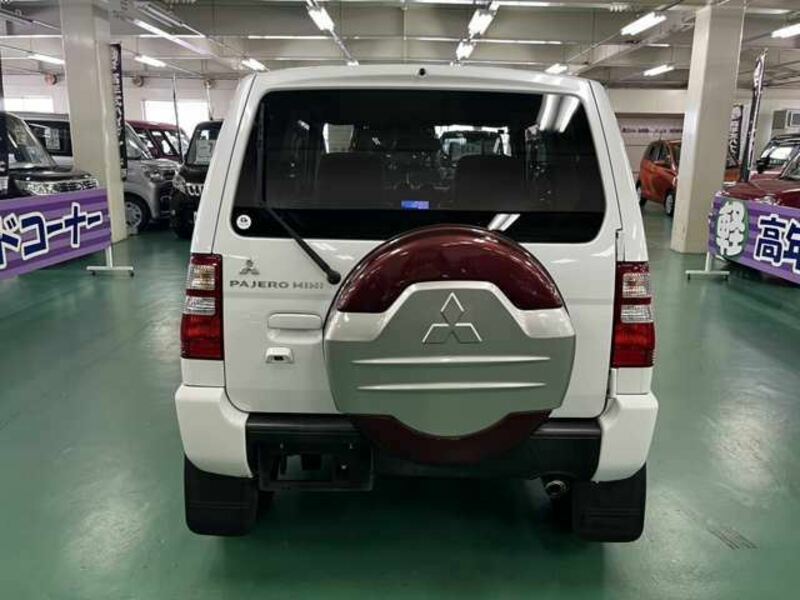 PAJERO MINI