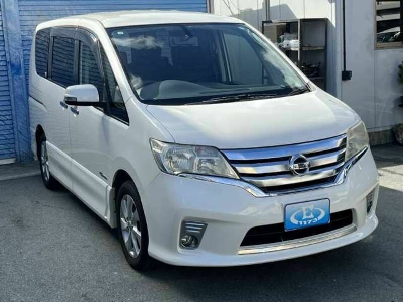 NISSAN SERENA