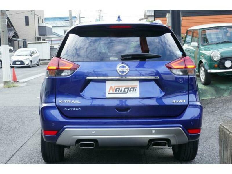 X-TRAIL