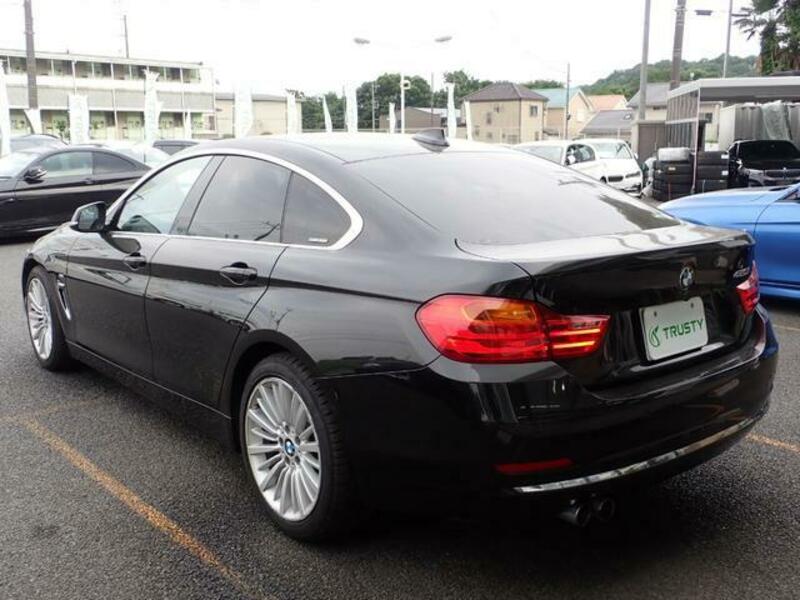4 SERIES
