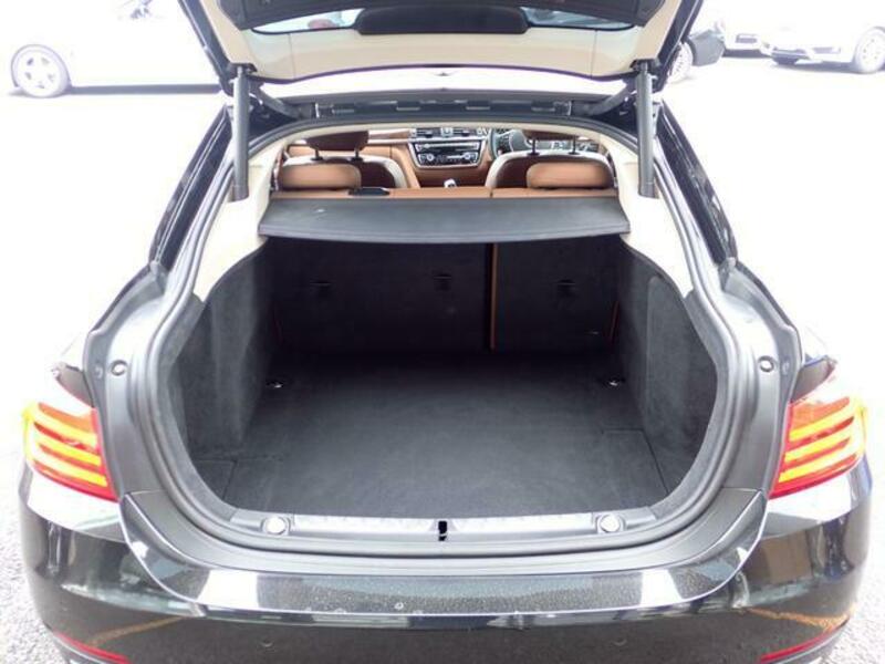 4 SERIES