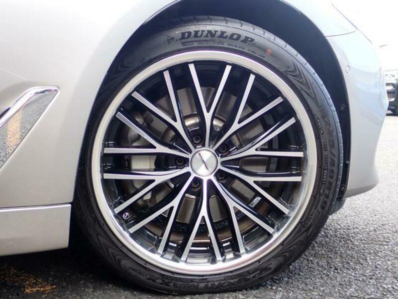 5 SERIES