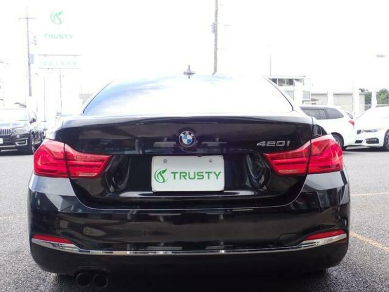 4 SERIES