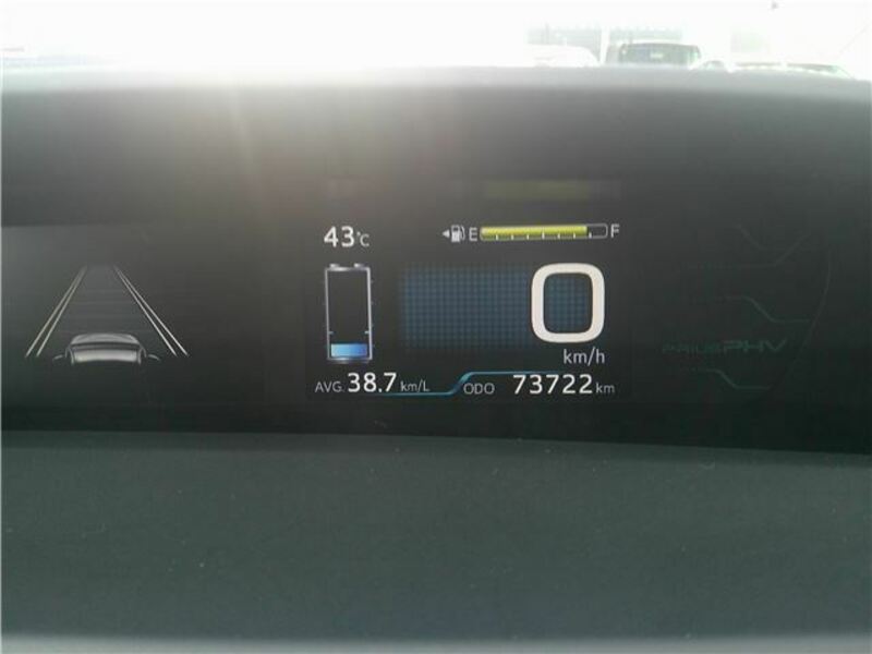 PRIUS PHV