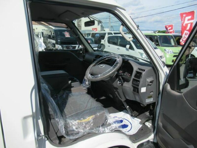 BONGO VAN