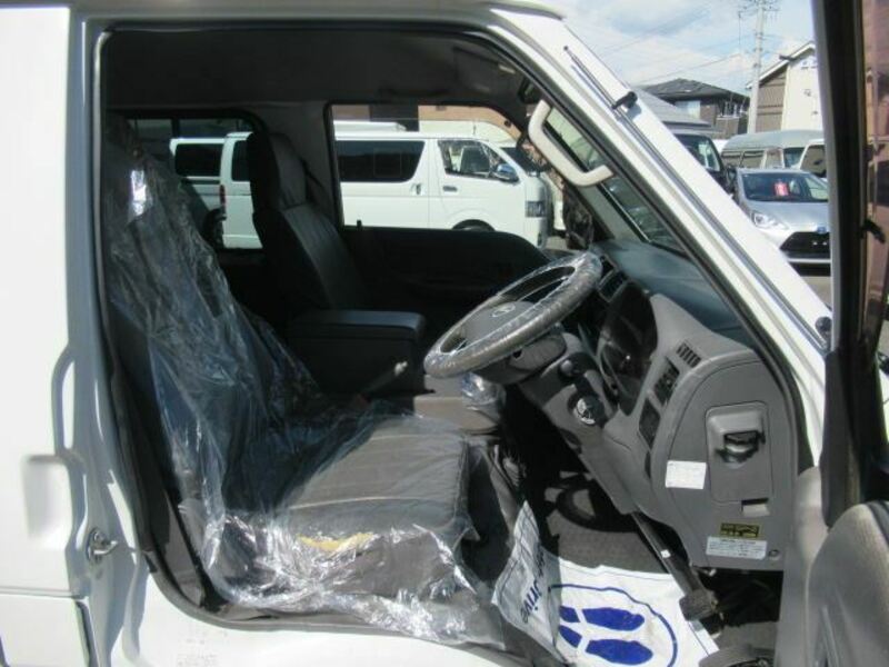 BONGO VAN