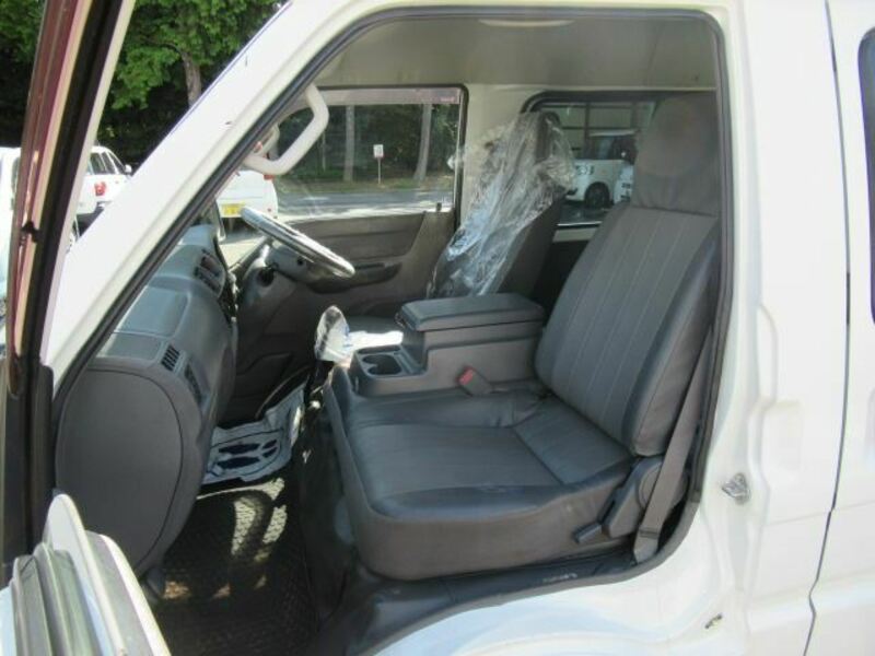 BONGO VAN