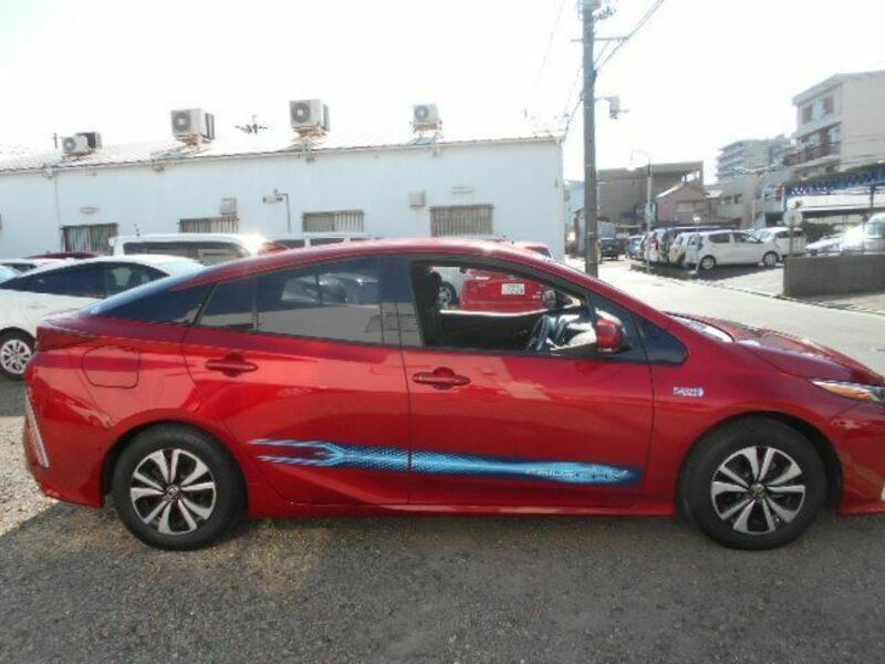 PRIUS PHV