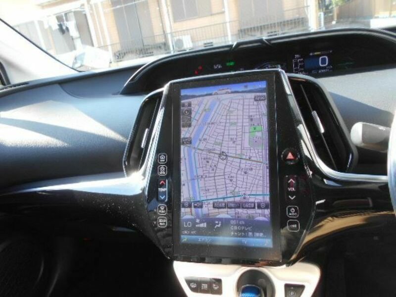 PRIUS PHV