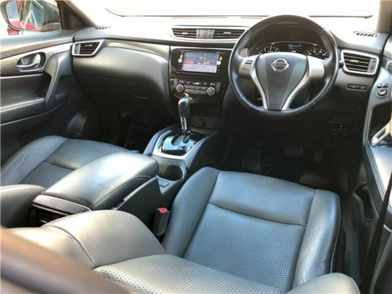 X-TRAIL
