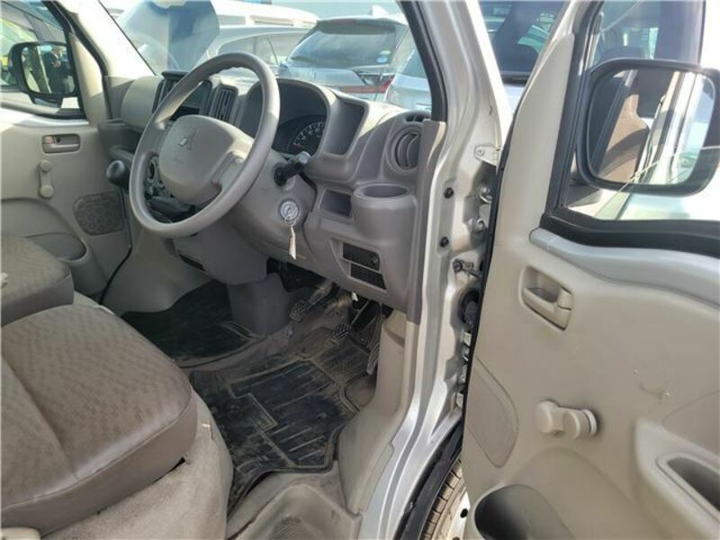 MINICAB VAN