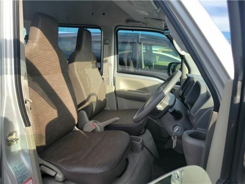 MINICAB VAN
