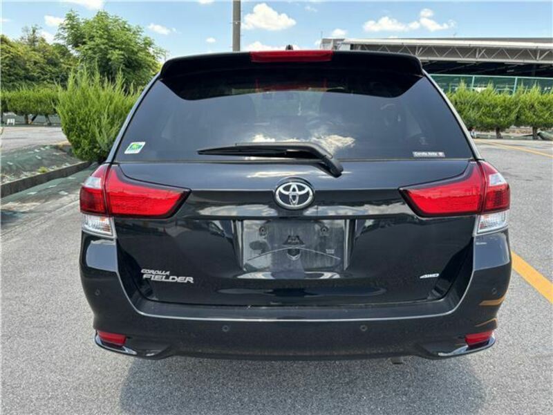 COROLLA FIELDER
