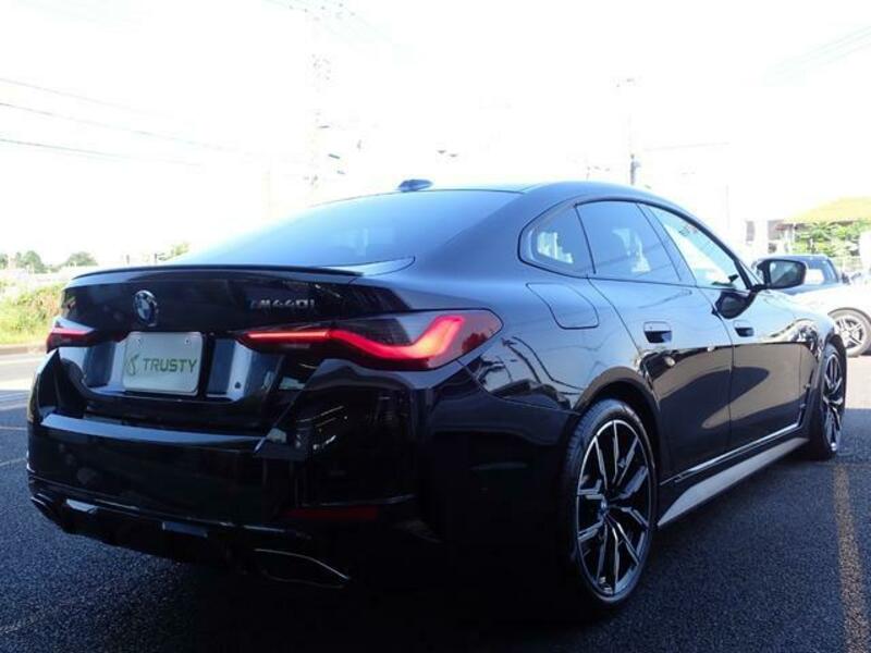4 SERIES