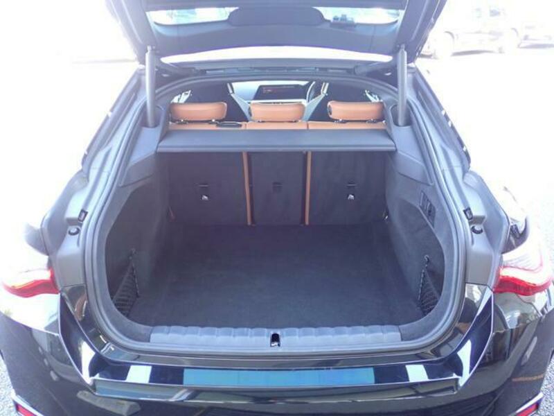 4 SERIES