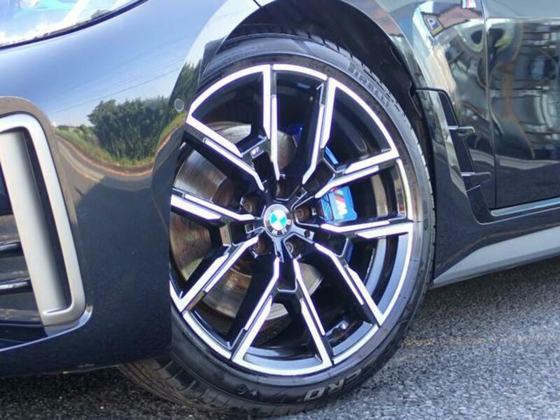 4 SERIES