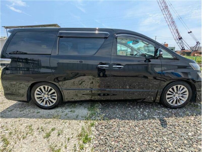 VELLFIRE