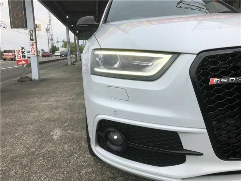 Q3