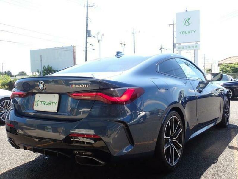 4 SERIES