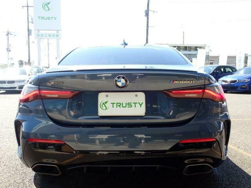 4 SERIES
