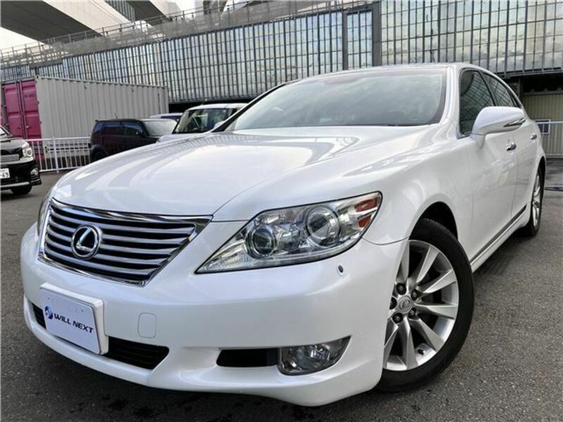 LEXUS LS