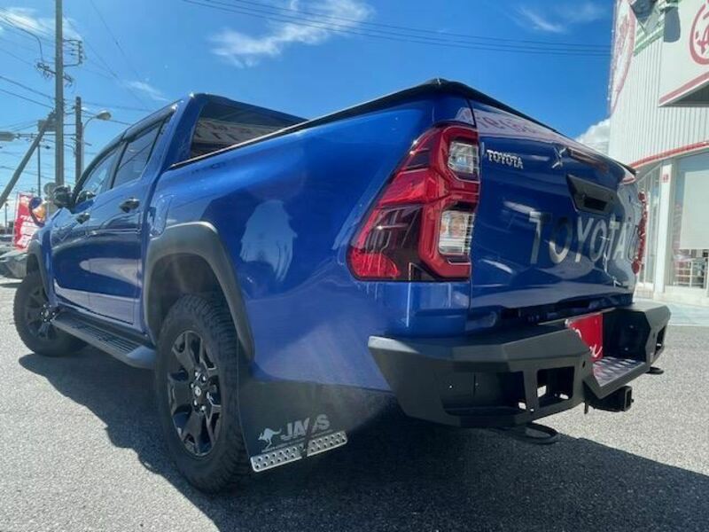 HILUX