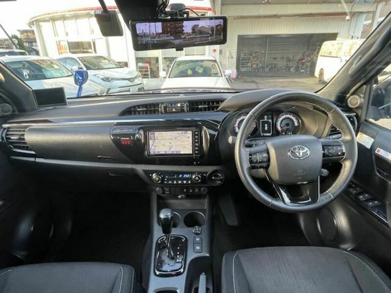 HILUX