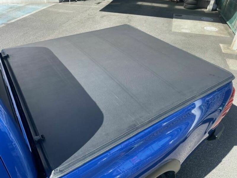 HILUX