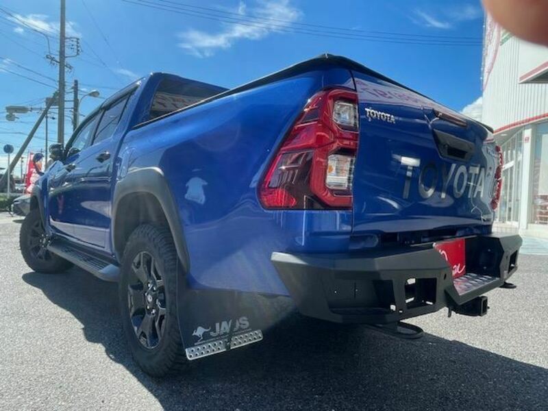 HILUX