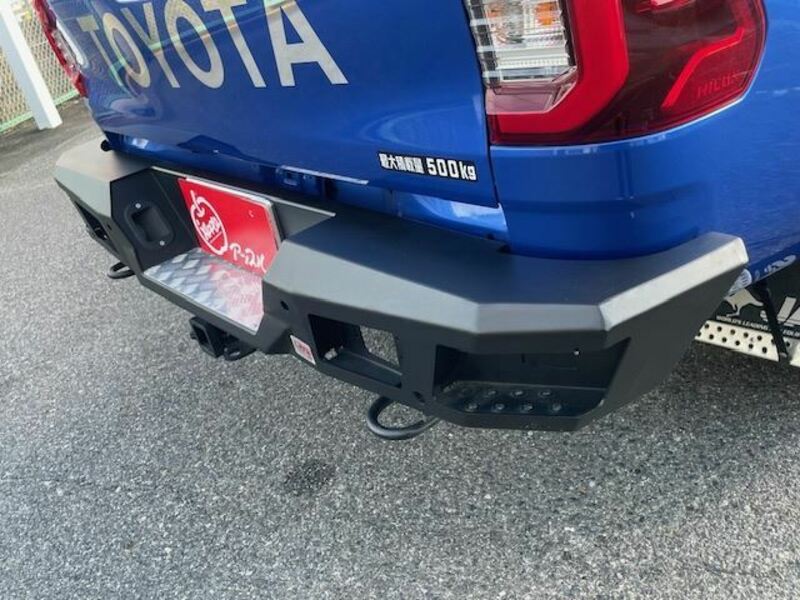HILUX