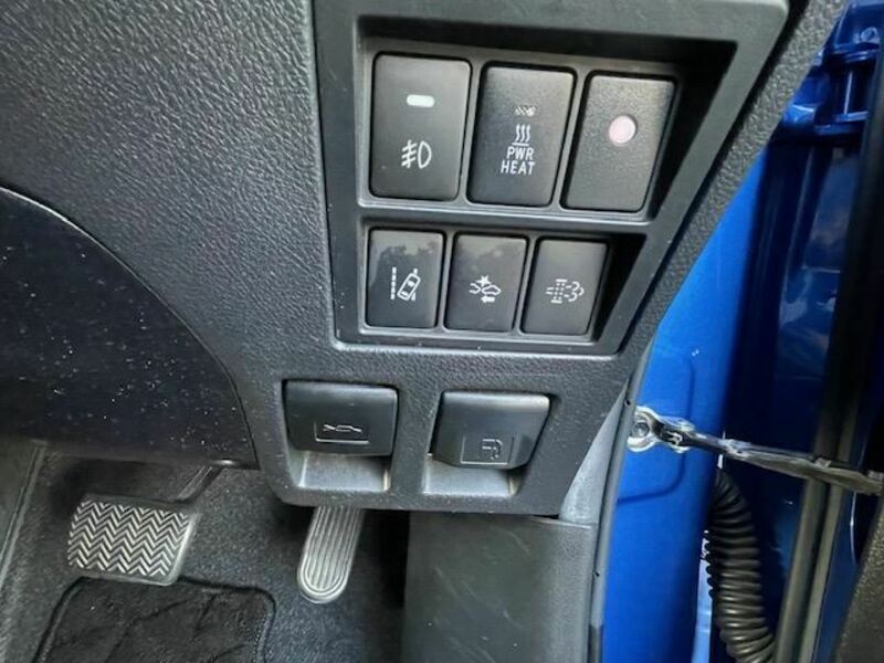 HILUX